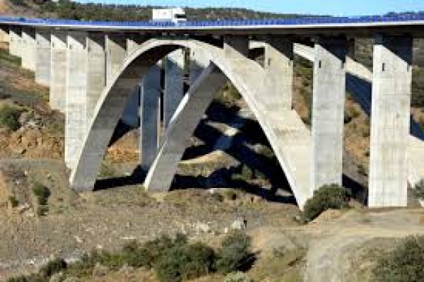 A SANJOSE conservará diversas autoestradas na Extremadura   