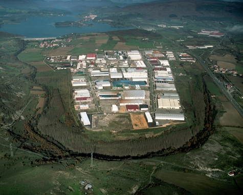 EBA ejecutar el cierre en el recinto del Polgono Industrial Gojain en Legutiano, lava