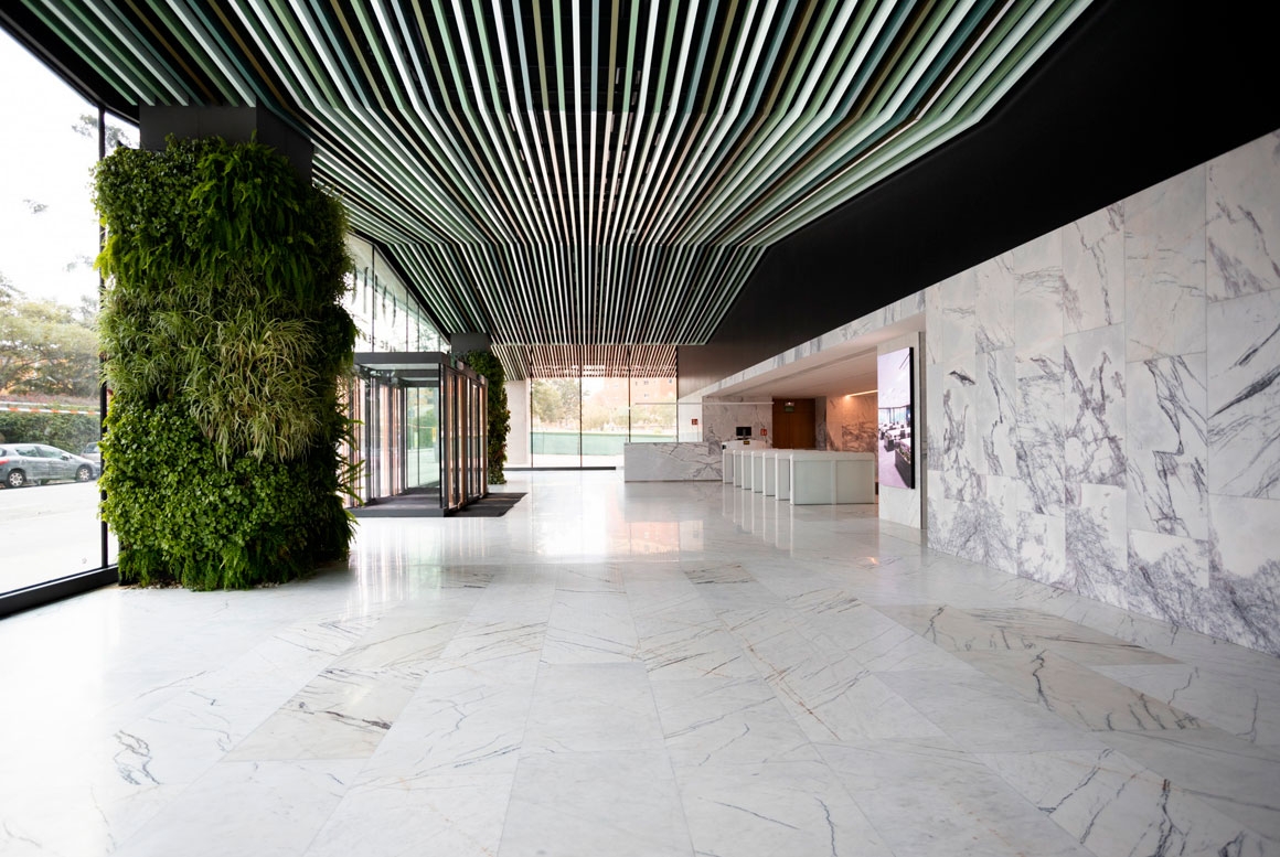 $datos['titulo'.sufijo]