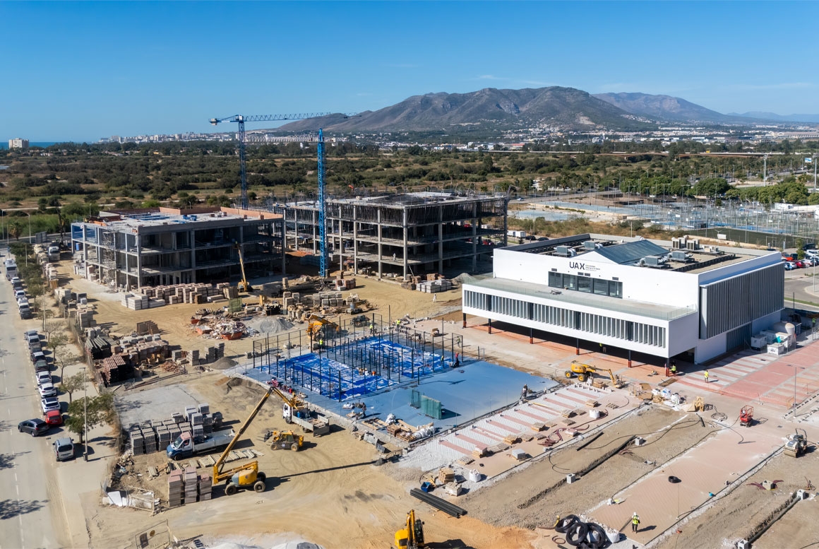 CAMPUS UNIVERSITAIRE DE LUNIVERSITÉ ALFONSO X EL SABIO MARE NOSTRUM  UAX À MALAGA