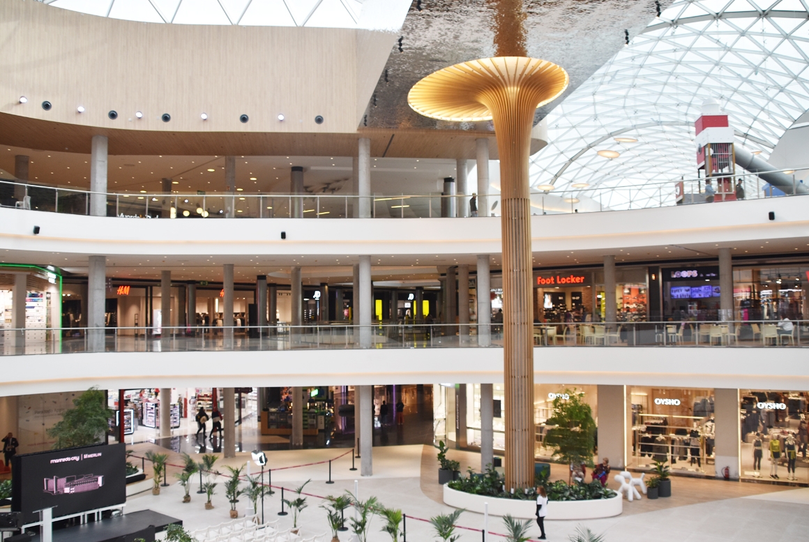 CENTRE COMMERCIAL MARINEDA CITY, A CORU&Ntilde;A